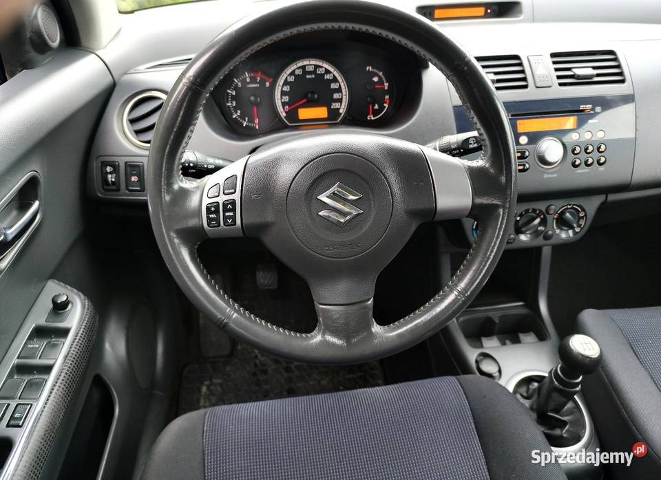 Suzuki Swift 4x4 13Benzyna Bogate WyposażenieBez sprzedam