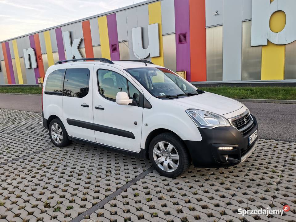 Peugeot Partner Teepe 120 2015 manualna Mielec