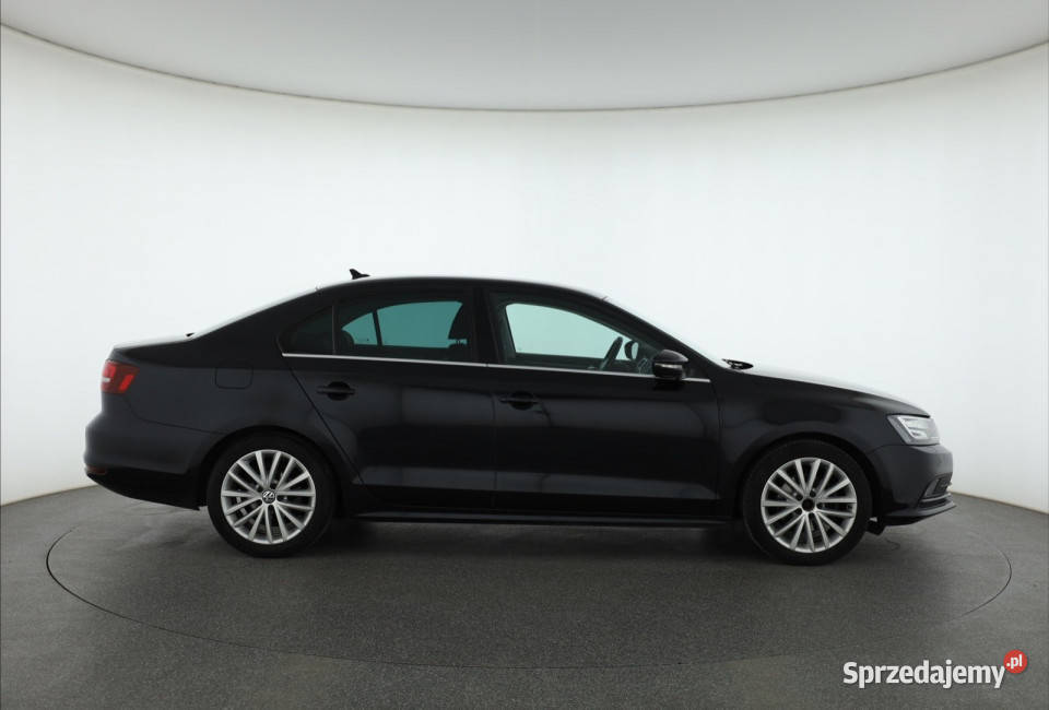VW Jetta 14 TSI kamera cofania Piaseczno