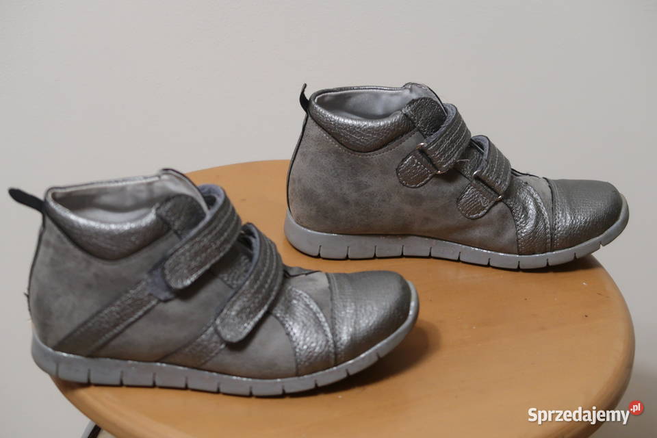 Buty dziewczynki firmy KORNECKI 31 Siedlce sprzedam