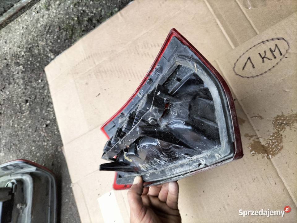 LAMPA TYŁ TYLNA LEWA REFLEKTOR OPEL OMEGA B