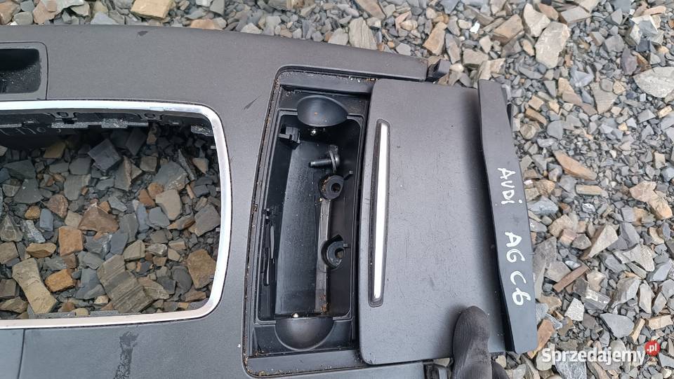 4f1864261 Panel tunel środkowy Audi A6 C6 Radłów