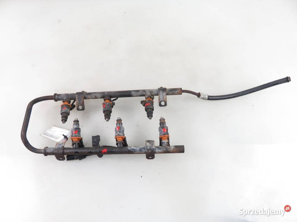 LISTWA WTRYSKOWA DODGE CARAVAN III 33 4612402