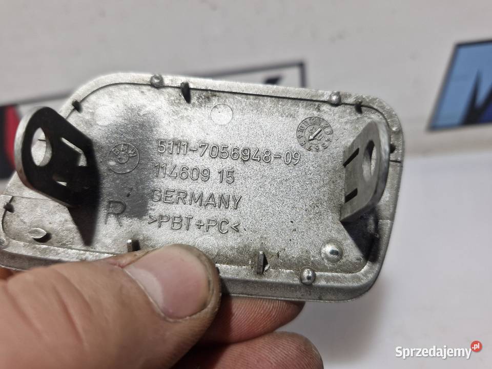 BMW E60 E61 ZAŚLEPKA SPRYSKIWACZA PRAWA 7056948 osobowe dolnośląskie