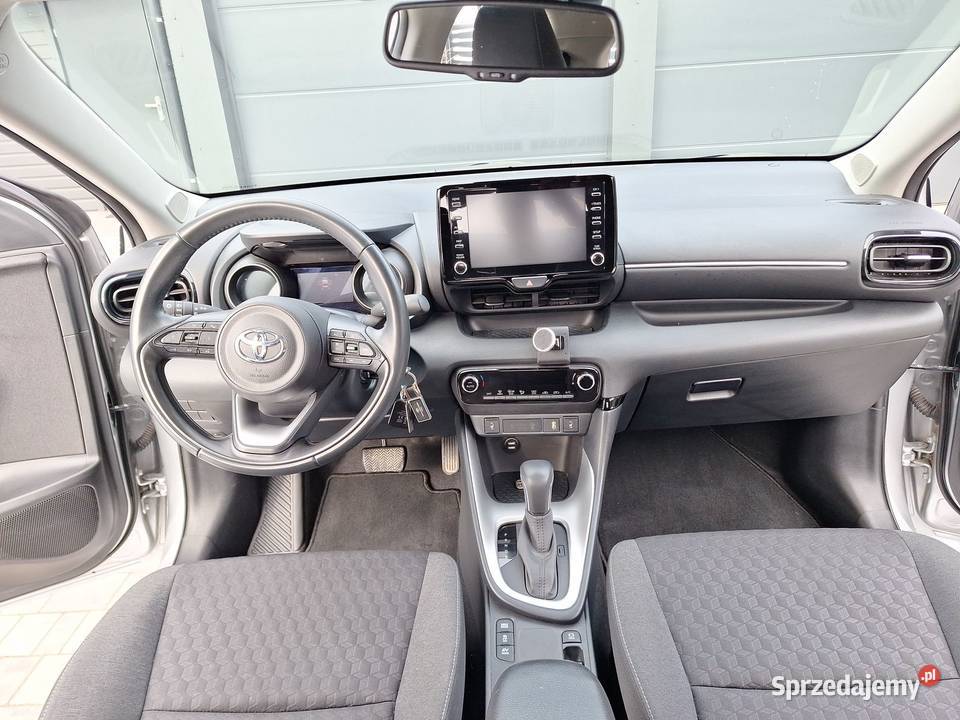 Toyota Yaris Hybrid 15 Comfort nieuszkodzony Yaris małopolskie Kraków