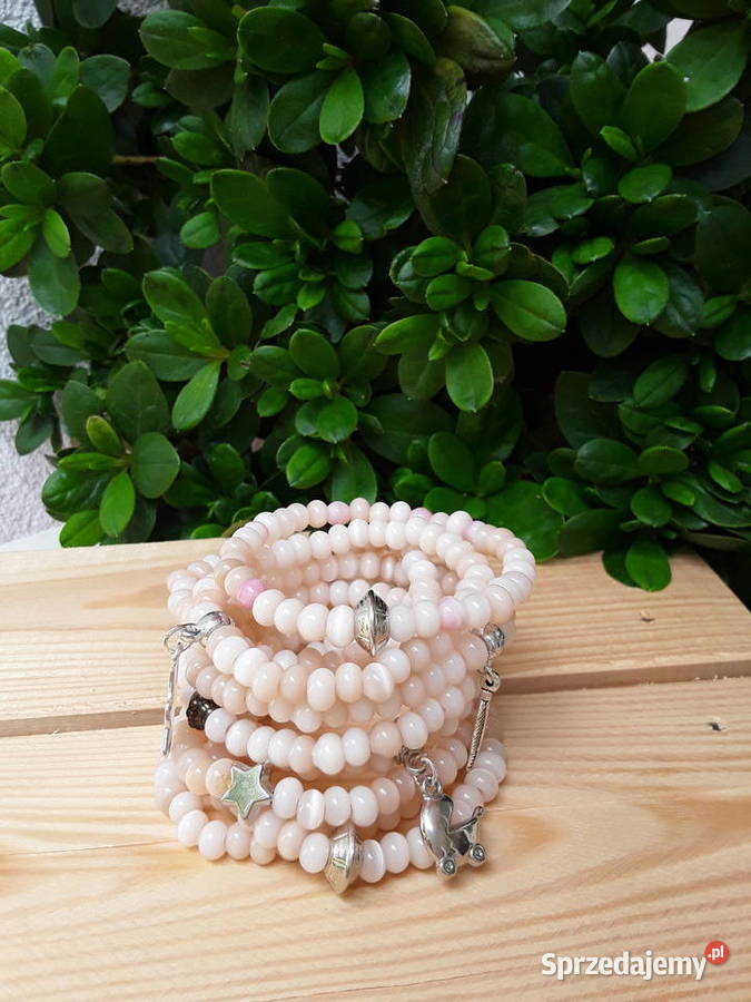 Zestaw 9 bransoletek koralikowych z zawieszkami Warszawa