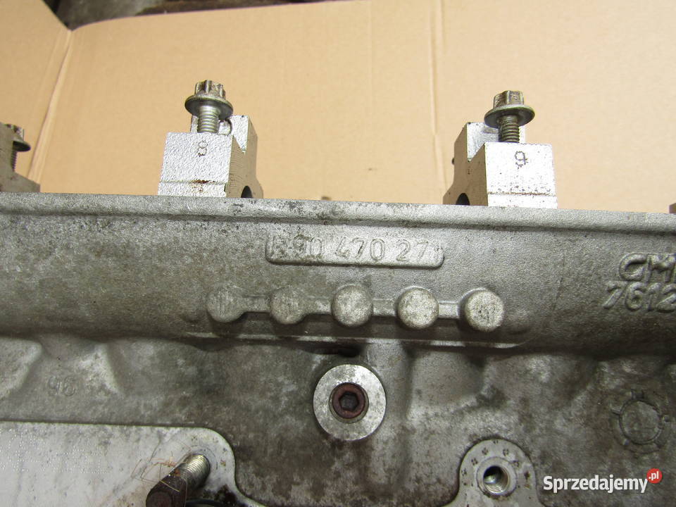 GŁOWICA CYLINDRÓW OPEL ASTRA VECTRA R90470271 Rok produkcji 2001 Mysłaków