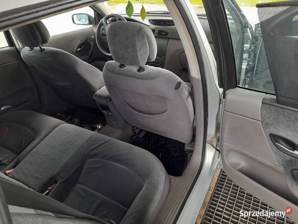 Renault Laguna II Grandtour 16 GAZ długie oc i Rok produkcji 2001 Dęby