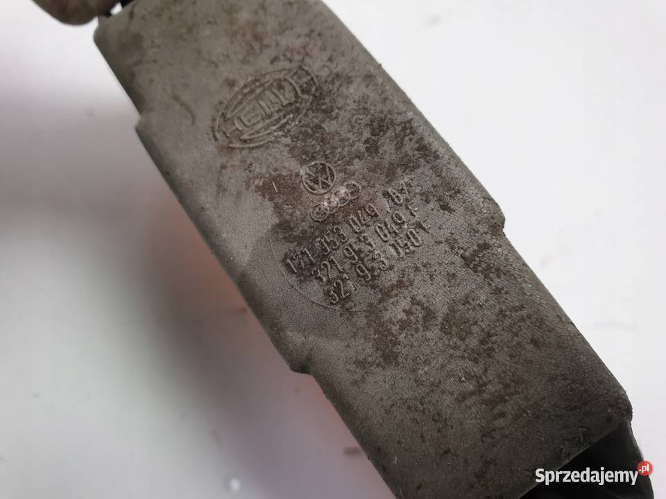 VW Golf II PRAWY PRZEDNI KIERUNKOWSKAZ Przód Rudka