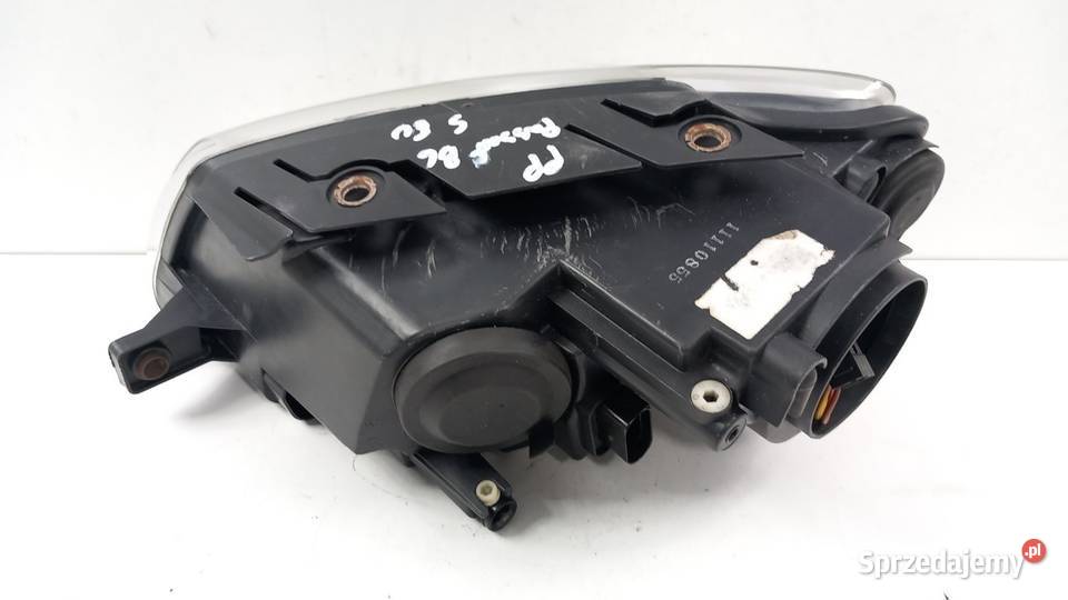 VW PASSAT B6 LAMPA PRZÓD PRAWA EU SOCZEWKA Oświetlenie