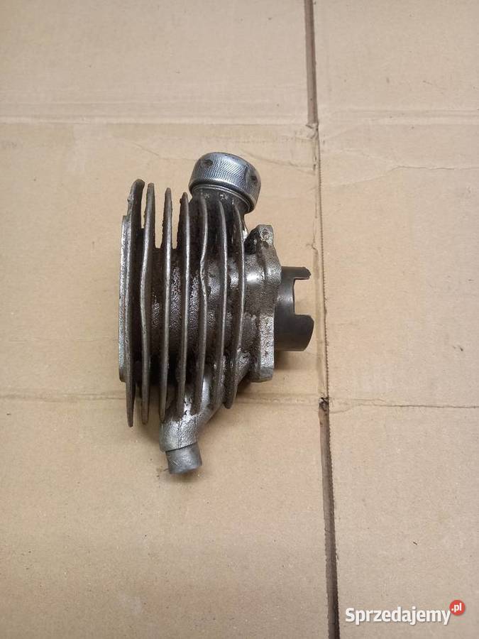 Cylinder komar sztywniak