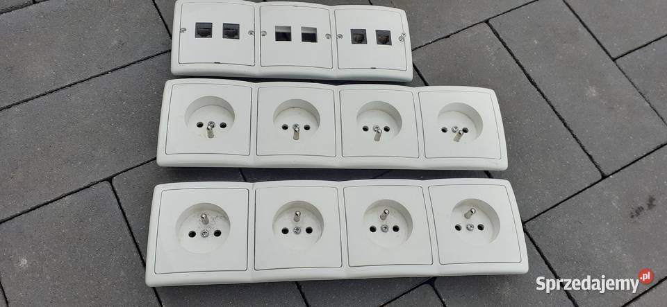 Simon 8 gniazd sieciowyh i 4 RJ45 poczwórna Tuszkowo