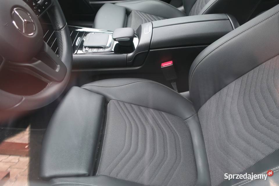 Samochód osobowy MERCEDESBENZ GLA 180d 72000km łódzkie Opoczno