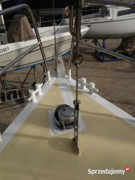 winda kotwiczna LEWMAR V2 12V700W z orginalnym Stepnica