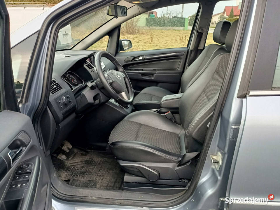 Opel Zafira Opel Zafira 19CDTI 120 05r 7 OS B Tarnów sprzedam