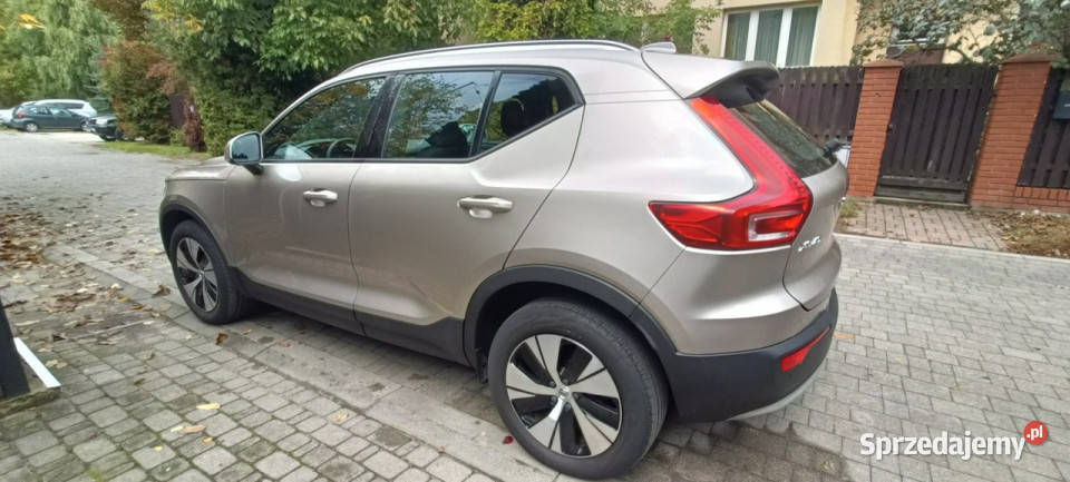 Volvo XC 40 VOLVOXC40 B3 20 Core aut salon 178725km Warszawa