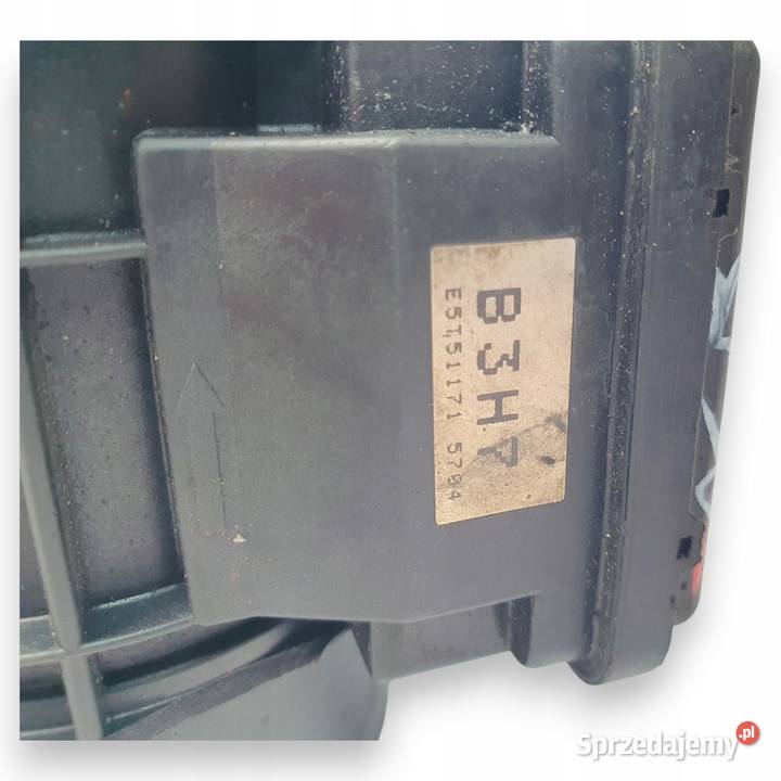 PRZEPŁYWOMIERZ Mazda 323F BA 15 16V B3H7 Chełm