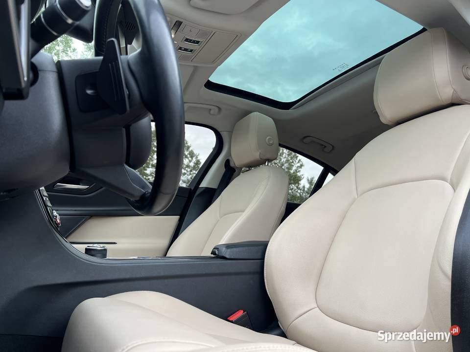 Jaguar XE 2017 4/5 Motoryzacja