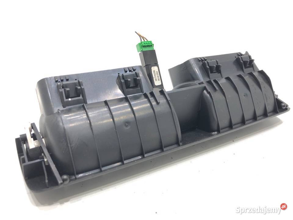 KRATKA NAWIEWU PRZÓD VOLVO V50 30739296 Kombi osobowe sprzedam