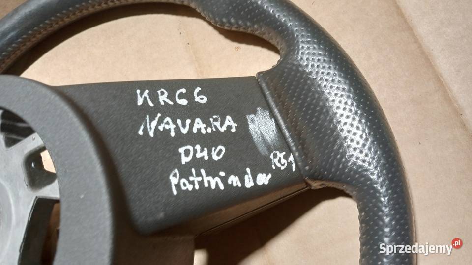 PATHFINDER R51 NAVARA D40 KIEROWNICA Pozostałe Zbierkowo sprzedam
