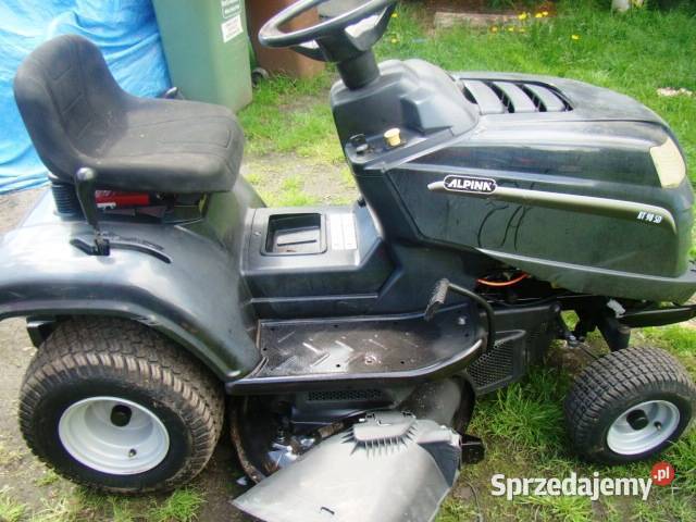 Traktorek AlpinaStigaNiemcy 1 w ogrodach Wrocław