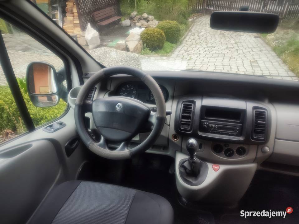 Renault Trafic II 20 dCi 114 5 os 2009r LONG Rajcza