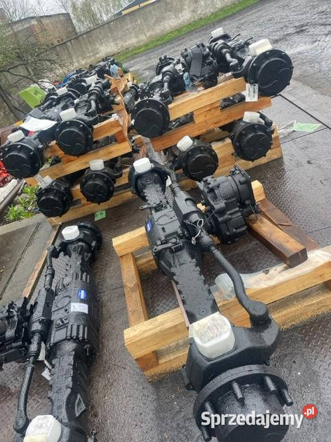 Claas Scorpion Zwolnica Zwrotnica Piasta Szpilki Jastrzębniki sprzedam