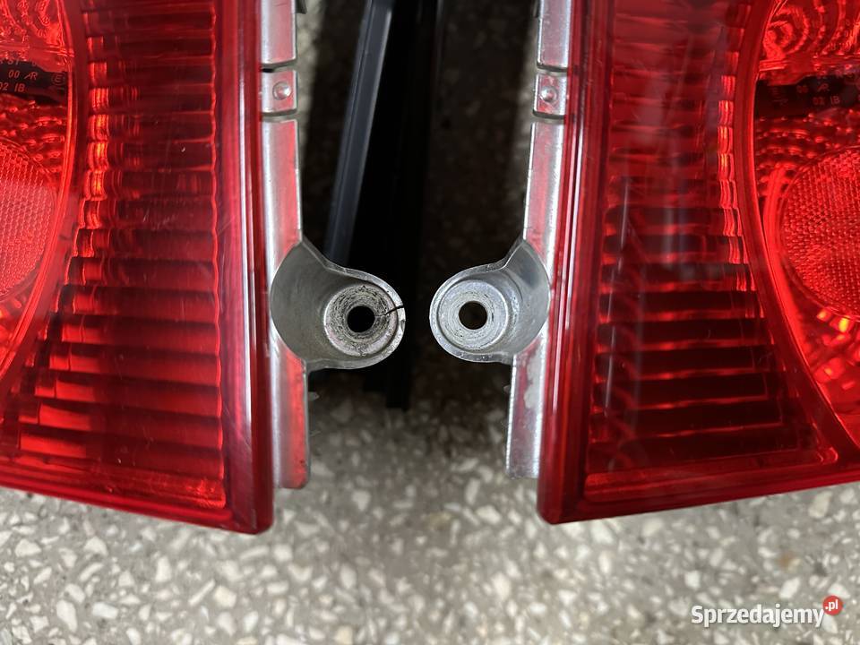 Volkswagen VW Touran I 1T1 Lampy Tył LewaPrawa Części samochodowe Pszczyna