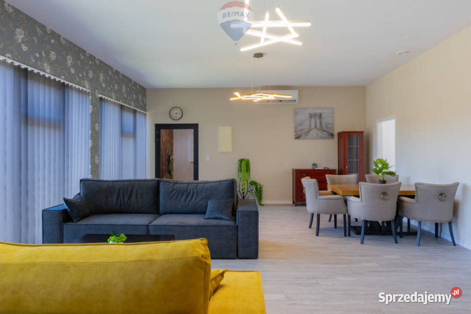 Budynek usługowo handlowoturystyczny Spytkowice