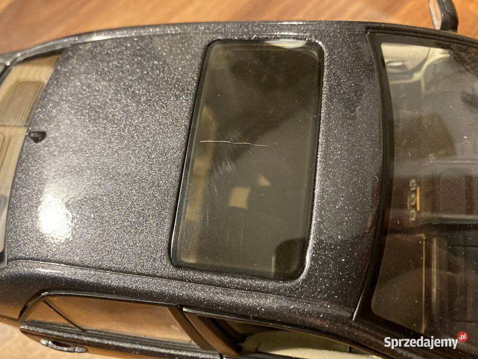 Lexus IS300 118 AutoArt