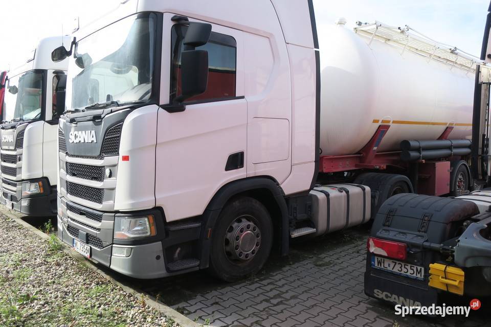 Ciągnik siodłowy SCANIA R450