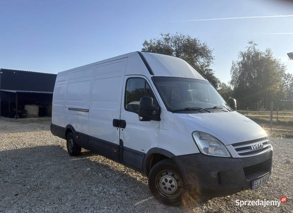 Iveco C30V 23HPI 115 2007 świętokrzyskie Pińczów