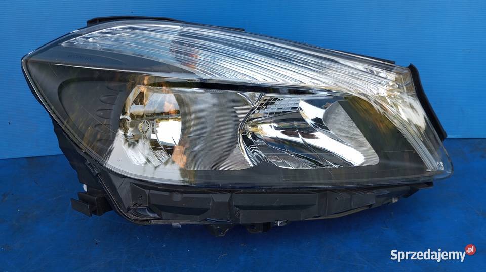 LAMPA REFLEKTOR PRAWY PRZÓD EU MERCEDES W176 A Nowy Tomyśl