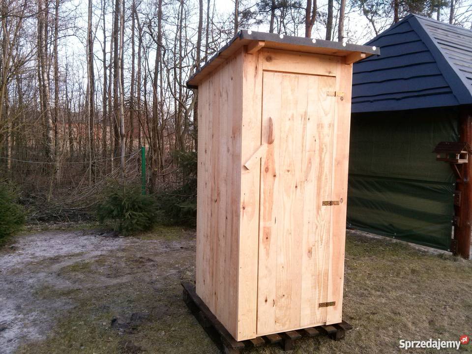 Цена готового туалета. Туалет для дачи. Садовый туалет деревянный. Туалет деревянный для дачи. Уличный туалет для дачи.