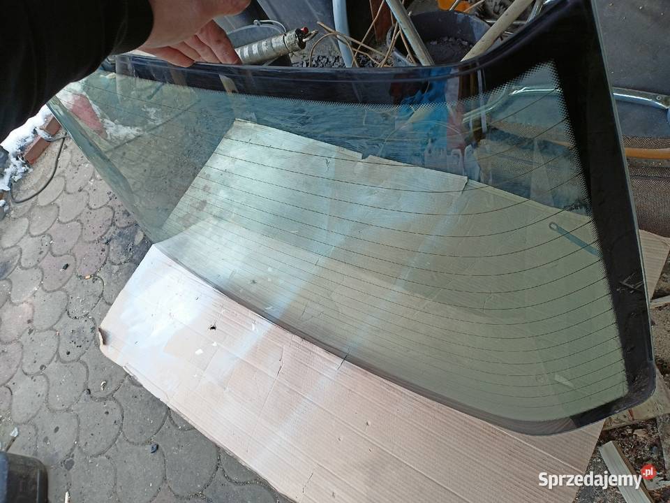 Mercedes W124 szyba tylna sedan podgrzewana 124 szyby świętokrzyskie Skarżysko-Kamienna