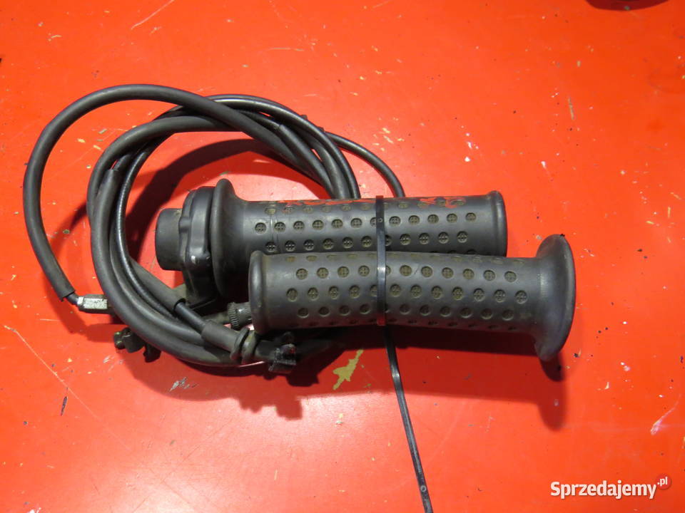 PIAGGIO X8 125 200 250 linka gazu cięgno manetka