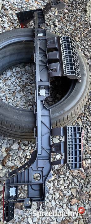Audi A4 B9 Sedan ślizg mocowanie zderzak tył osobowe Rzeszów
