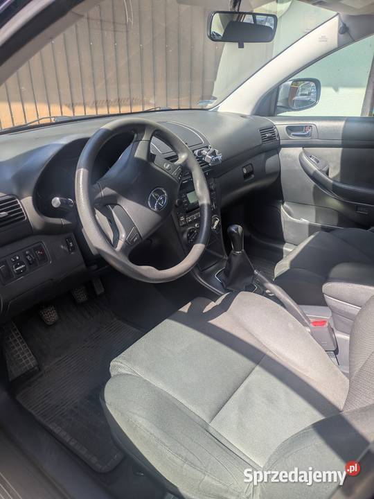 Toyota Avensis T25 benzyna Avensis Kraków