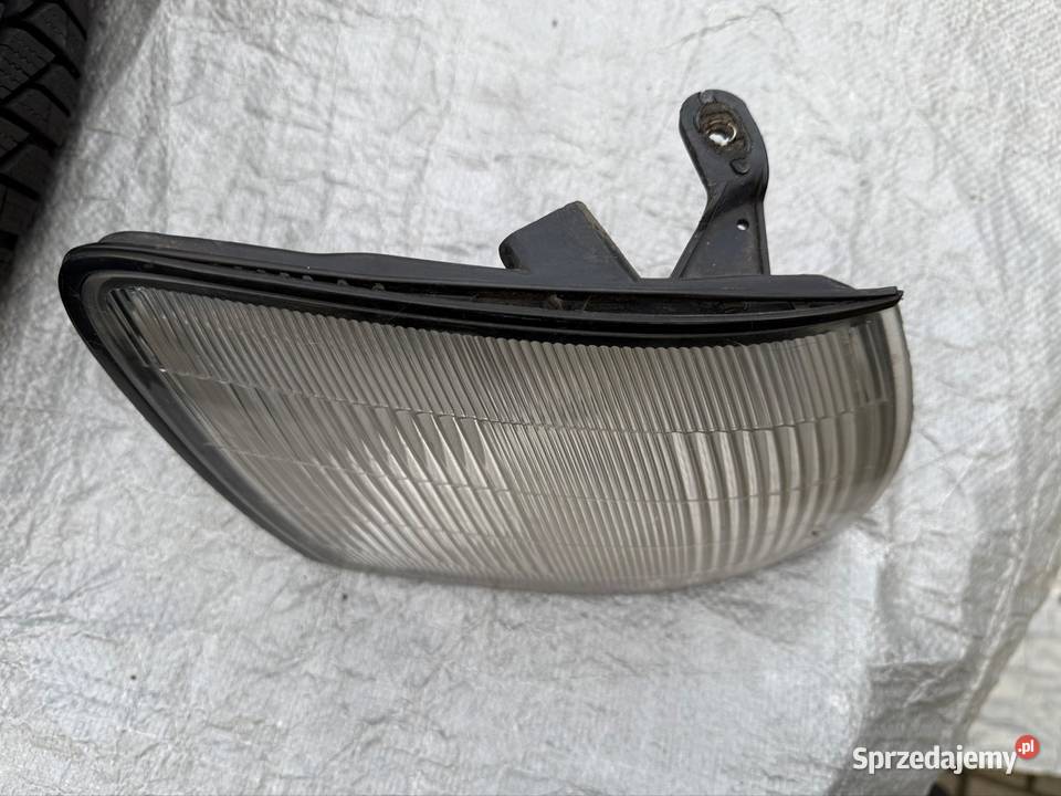 Światło postojowe obrysówka prawa Lexus LS400 osobowe Części samochodowe