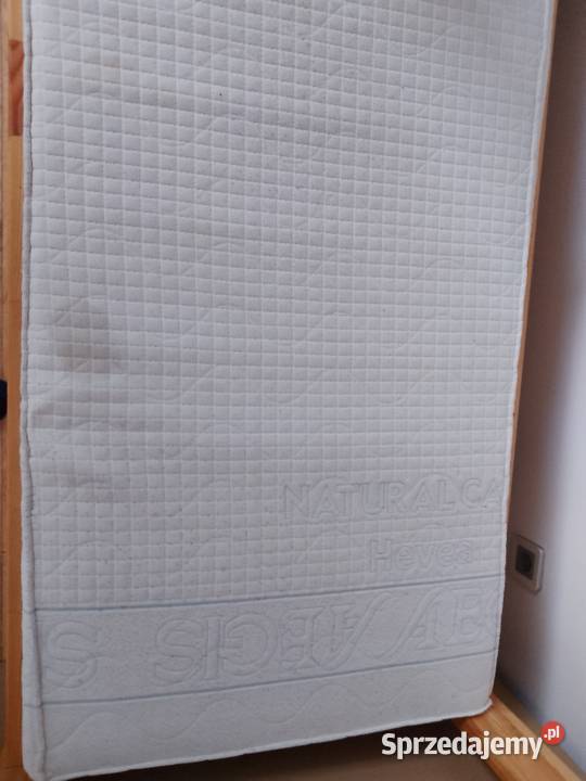 Zestaw Łóżko domek Pinio 160x70 materac hevea śląskie Bytom sprzedam