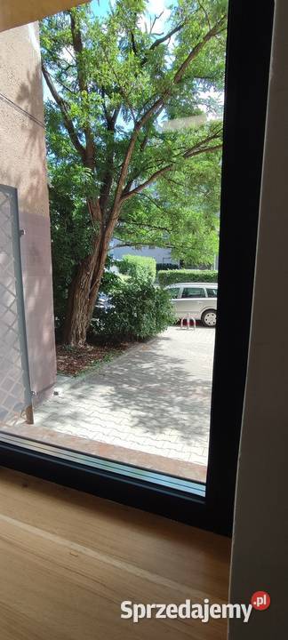 Sprzedaż dwóch niezależnych lokali usługowych 17403zł/m2 Wrocław