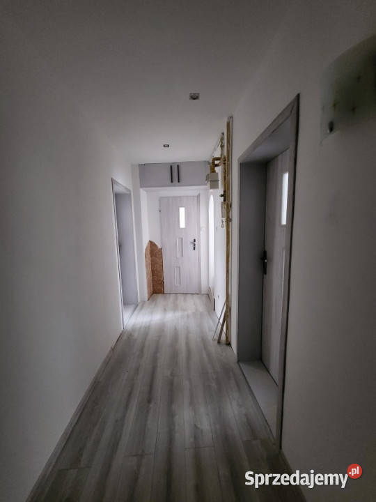 3 pokoje 58 metrów dużym remoncie Liczba pokoi 3
