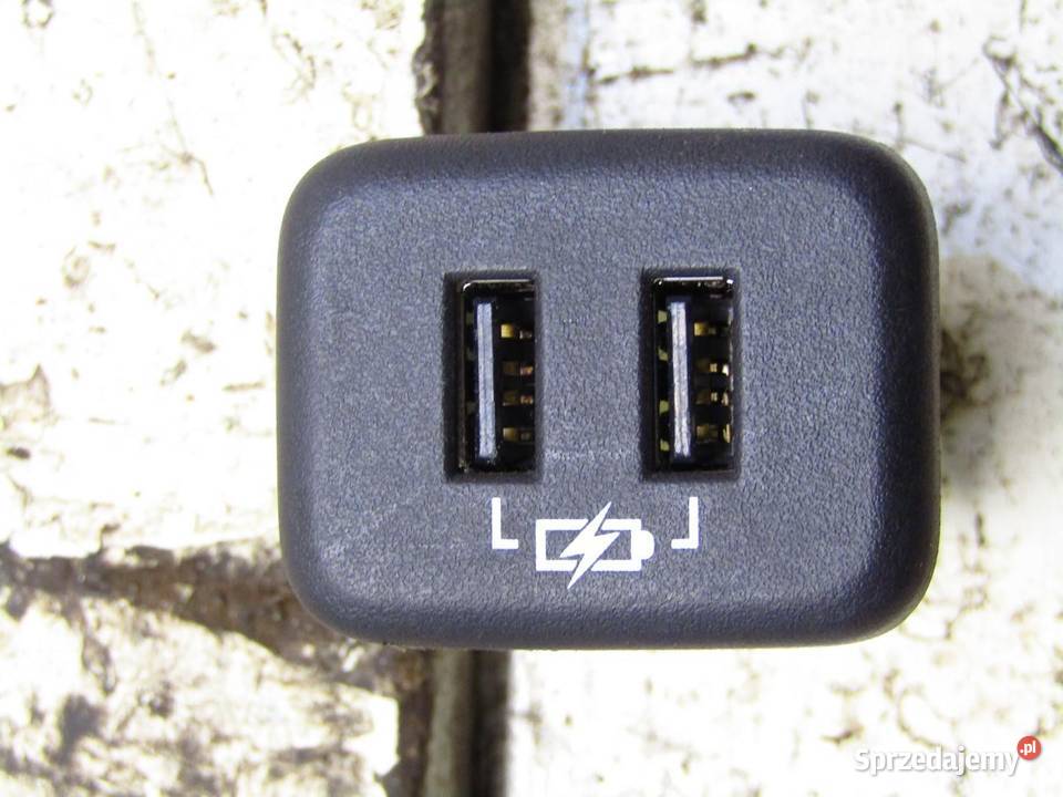 GNIAZDO PORT USB OPEL INSIGNIA B 13598459