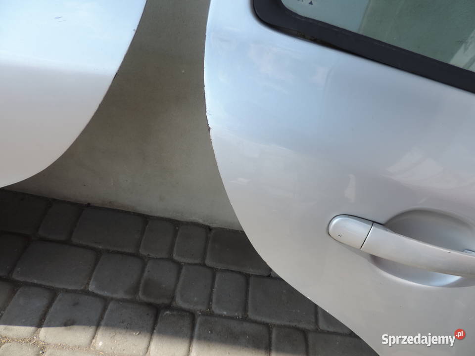 SKODA OCTAVIA 1 HB 5D DRZWI PRAWY TYŁ Nowy Sącz