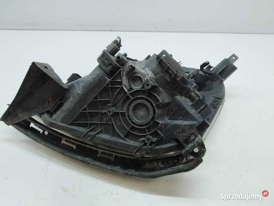 LAMPA PRZÓD PRAWA EUROPA Honda Stream I 20002006 świętokrzyskie