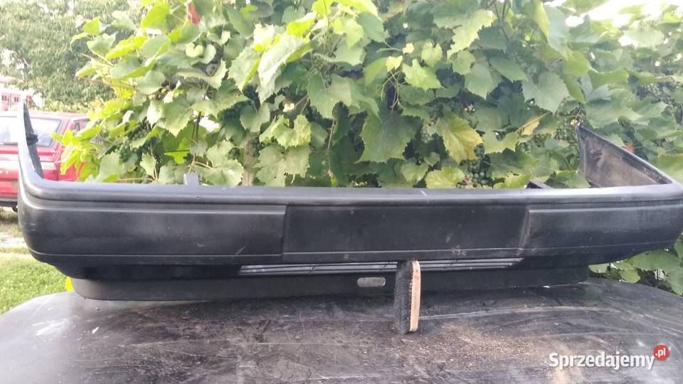 Polonez Caro zderzak przedni osobowe