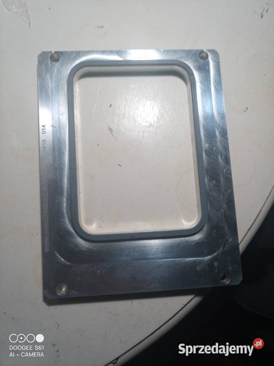 Zgrzewarka do pojemników z matrycą Więcbork