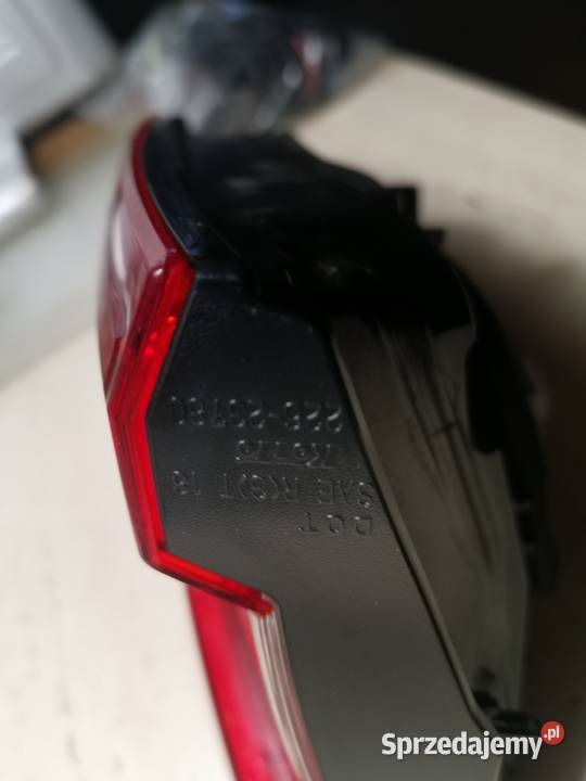 Lampy tylne klapy Nissan Rogue Goleniów