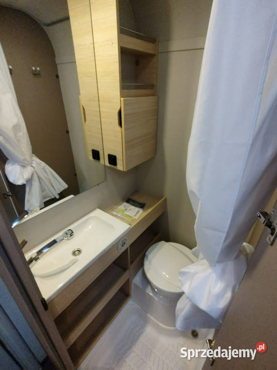 przyczepy kempingowe Weinsberg CaraCito 390 QD Gaj