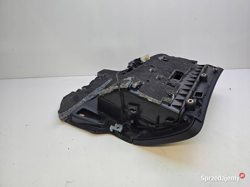 SCHOWEK PASAŻERA AUDI A6 C6 LIFT 4F1857035BB osobowe Przystajń